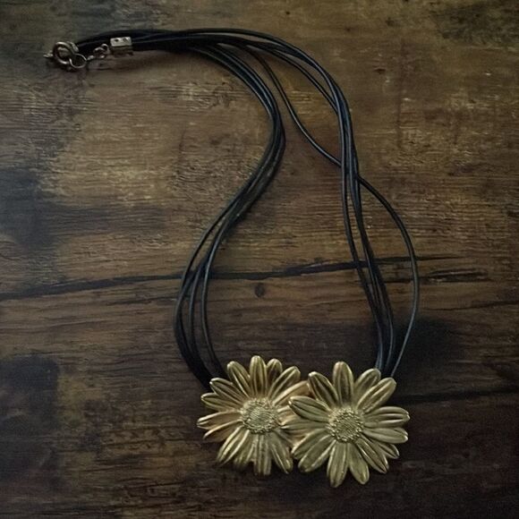 Vintage 70’s designer goldtone Daisy choker - Picture 4 of 5